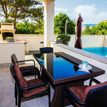 Luxurious Stella Del Mare 5 ***** Apartment