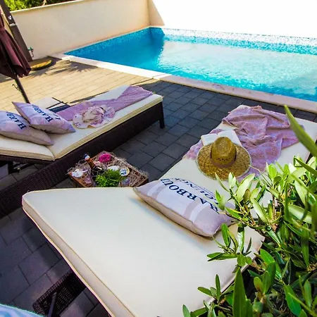 Apartment Luxurious Stella Del Mare 5 *****