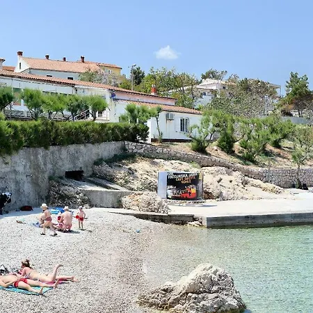 Luxurious Stella Del Mare 5 *****